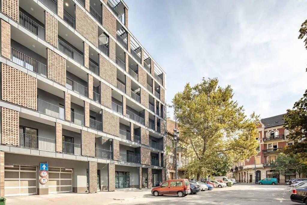 Marone 209 Budapest ~ Ac/Balcony/Indoor Parking Exterior photo